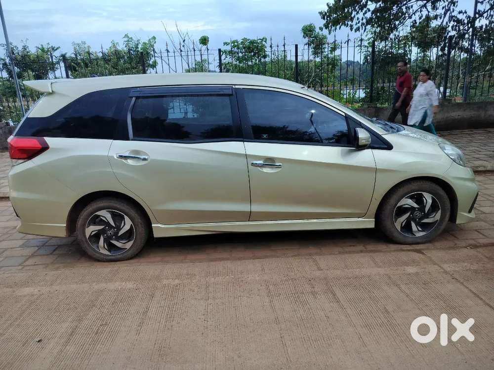 Honda Mobilio 1.5 Rs 2014 Top End Model