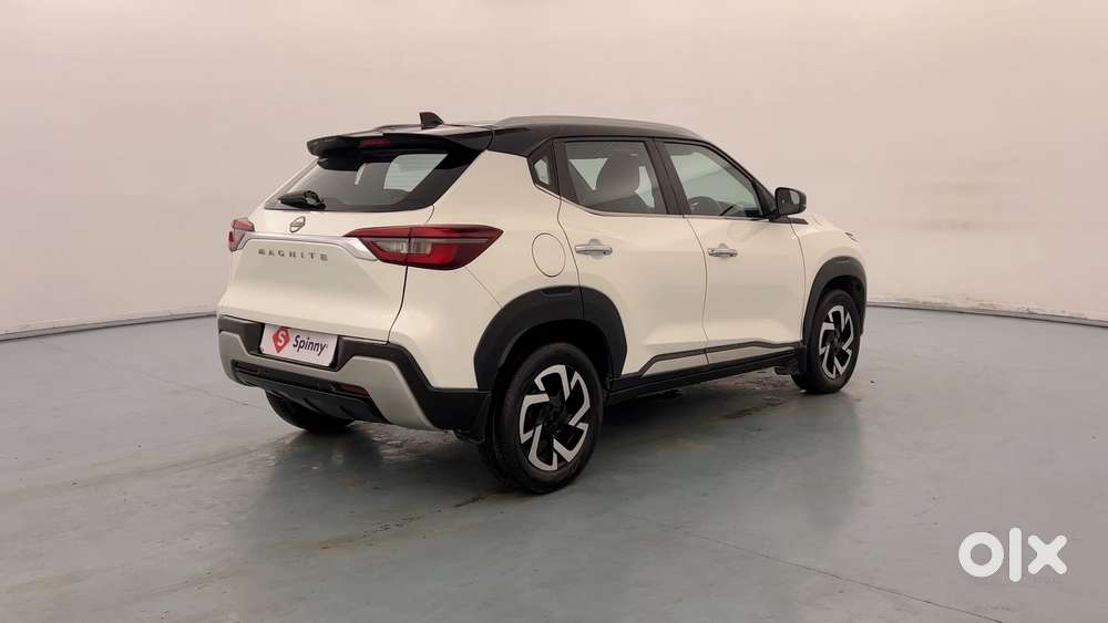 Nissan Magnite 1.0 Xv Dual Tone, 2022, Petrol