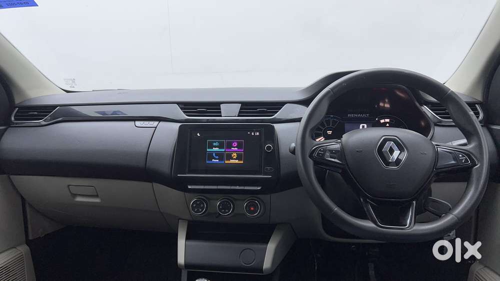Renault Triber Rxt, 2022, Petrol
