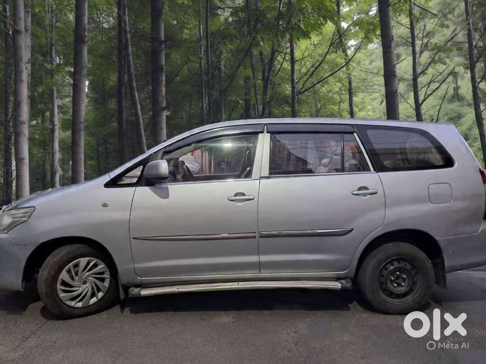 Toyota Innova 2.5 G (diesel) 8 Seater, 2016