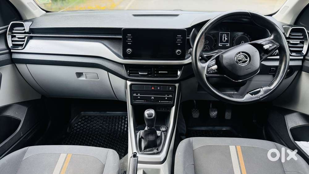 Skoda Kushaq 1.0 Tsi Ambition, 2023, Petrol