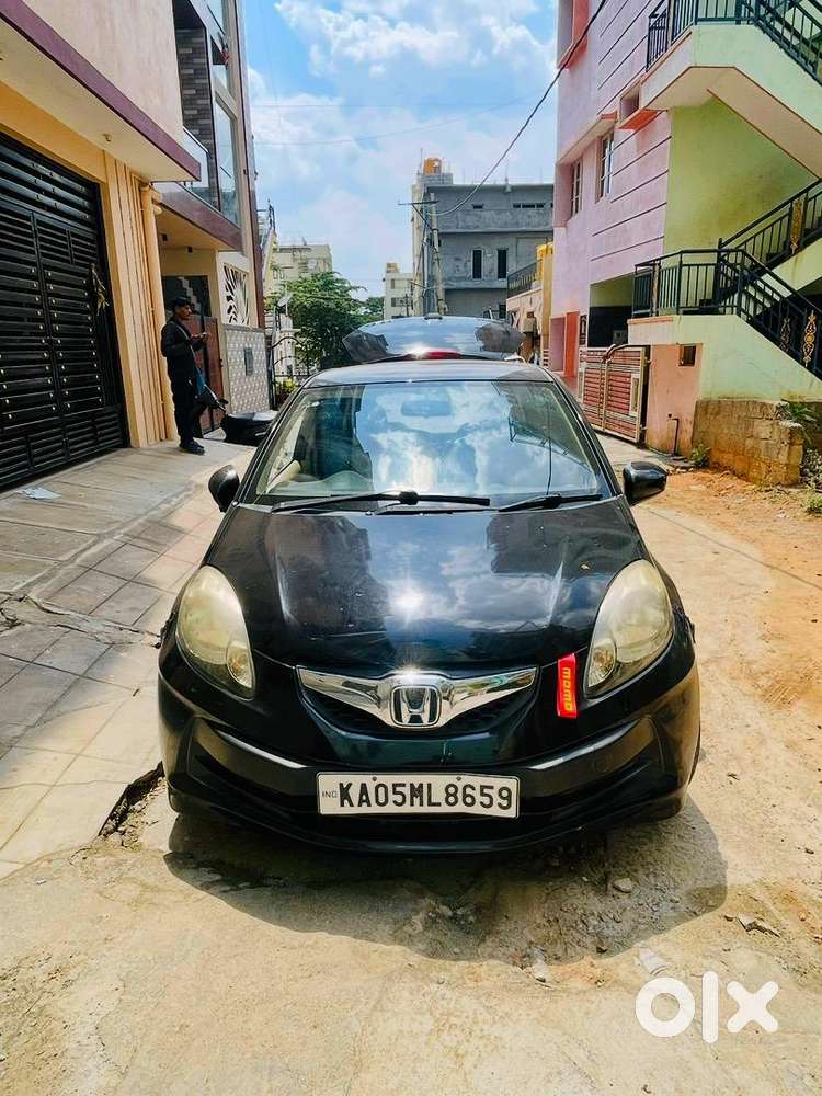 Honda Brio 2012 Petrol Well Maintained