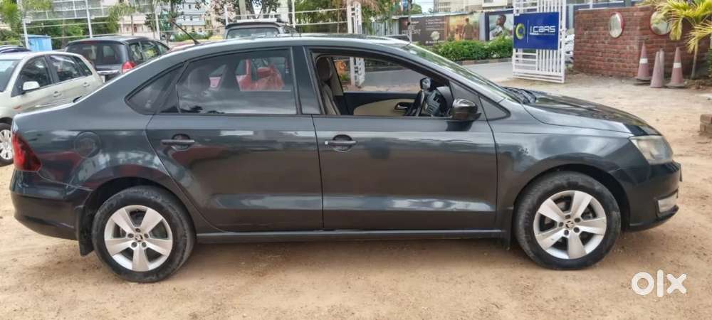 Skoda Rapid 1.6 Mpi Ambition, 2018, Petrol
