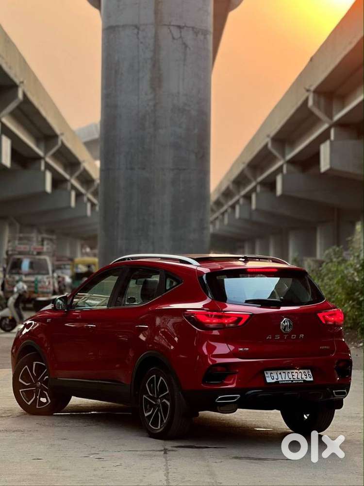 Mg Astor 1.5 Savvy Cvt S Red, 2023, Petrol