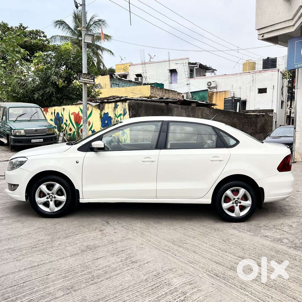 Skoda Rapid 1.5 Tdi At Ambition Plus, 2016, Diesel