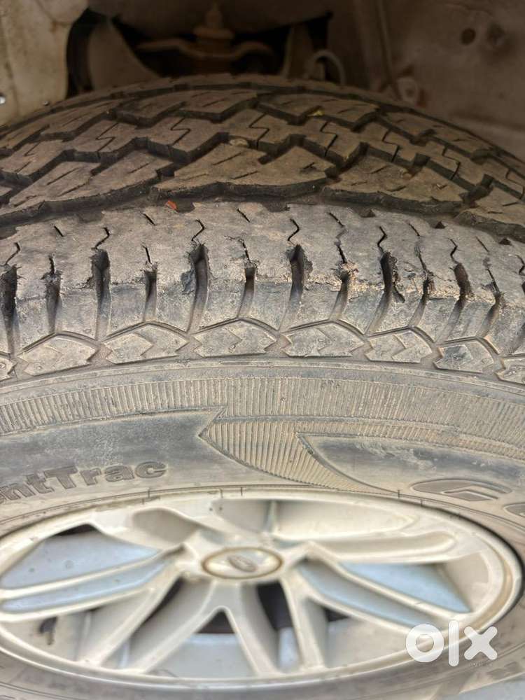 Ford Endeavour Well Maintained With Excellent Tyre And Original Colour