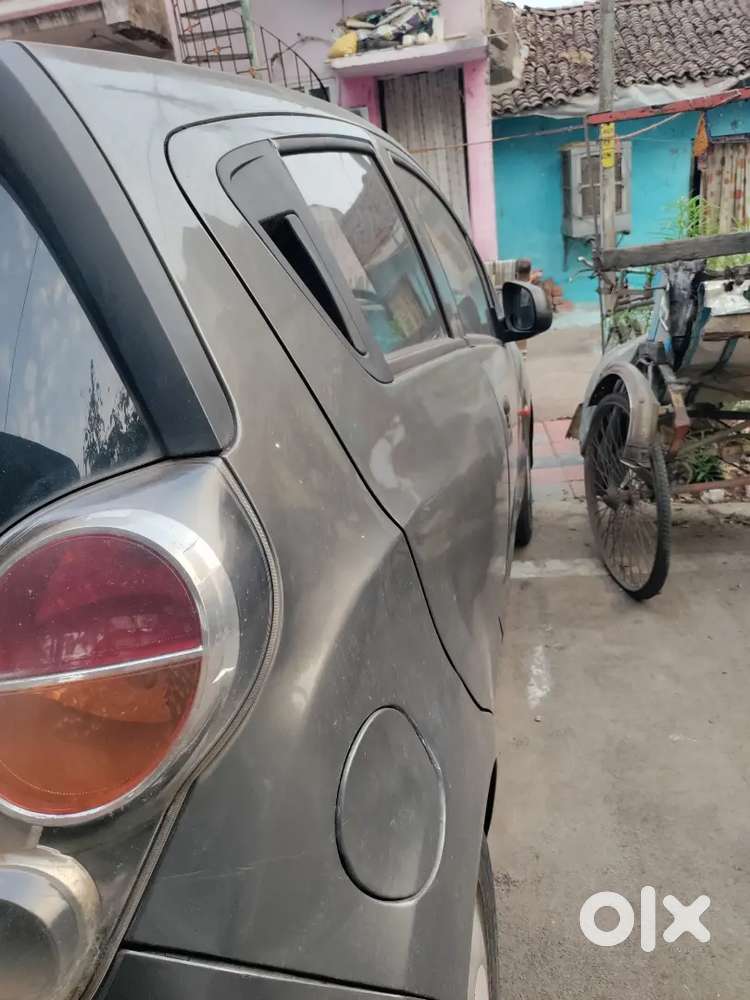 Chevrolet Beat 2010 Petrol
