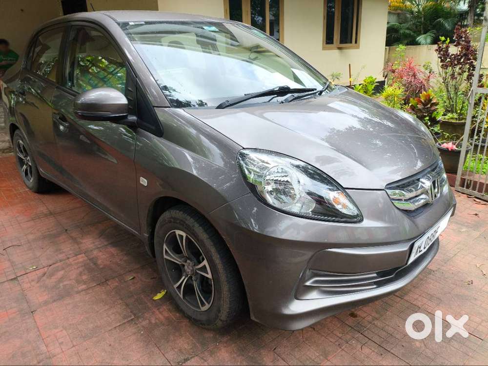 Honda Amaze 2015 Petrol Well Maintained