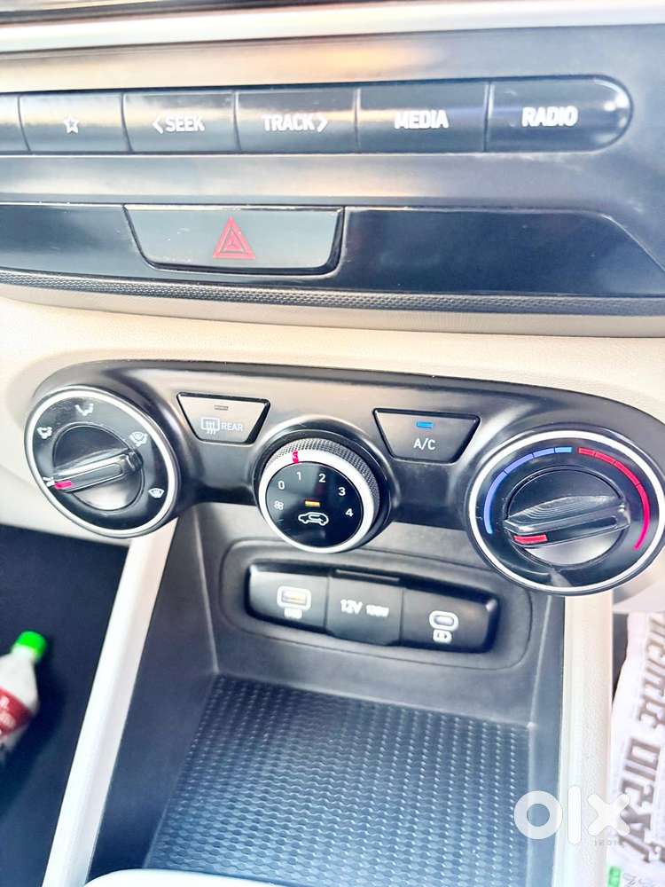 Hyundai Venue 1.2 S (o), 2023, Petrol
