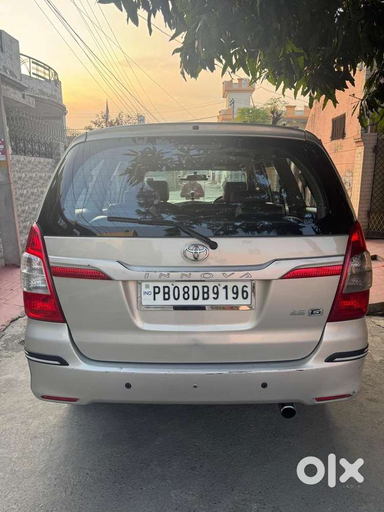 Toyota Innova 2015 Diesel Well Maintained