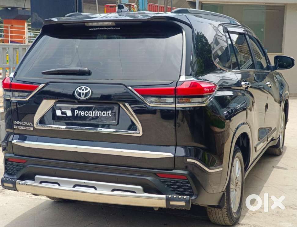 Toyota Innova Hycross Gx (o), 2025, Petrol