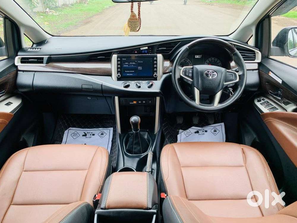 Toyota Innova Crysta 2.4 G Mt 8s, 2022, Diesel