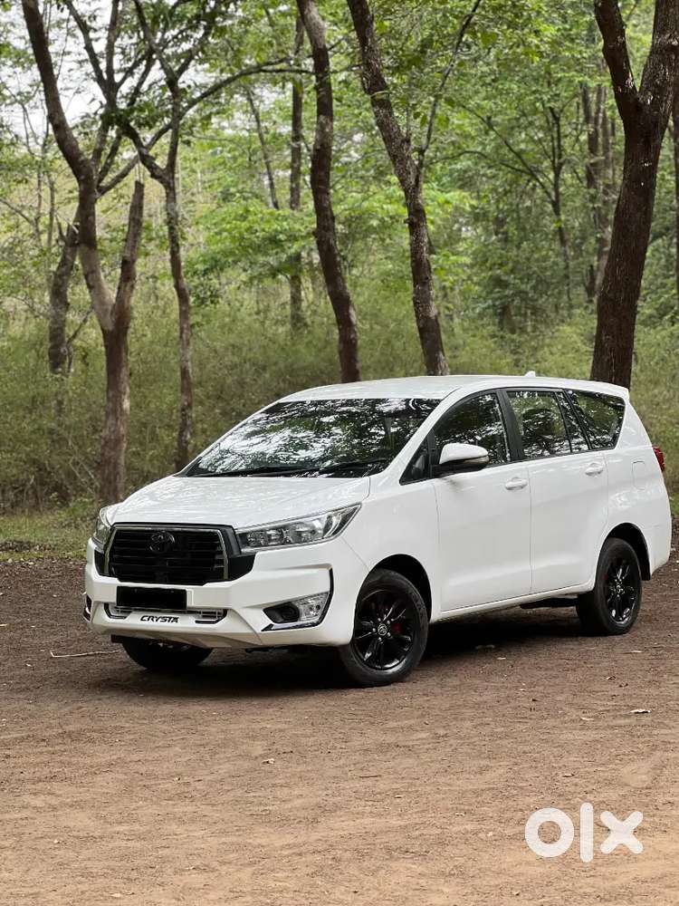 Toyota Innova Crysta 2017 Diesel 237000 Km Driven