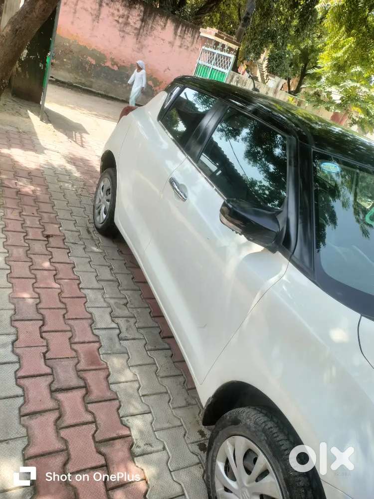 Maruti Suzuki Swift Vxi 2021