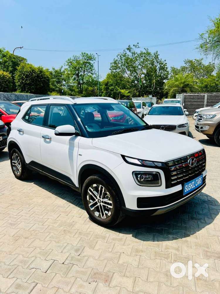 Hyundai Venue 1.0 Sx (o) Turbo Dct, 2025, Petrol