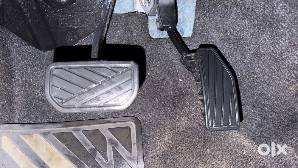 Maruti Suzuki Swift 1.2 Vxi (o), 2024, Petrol