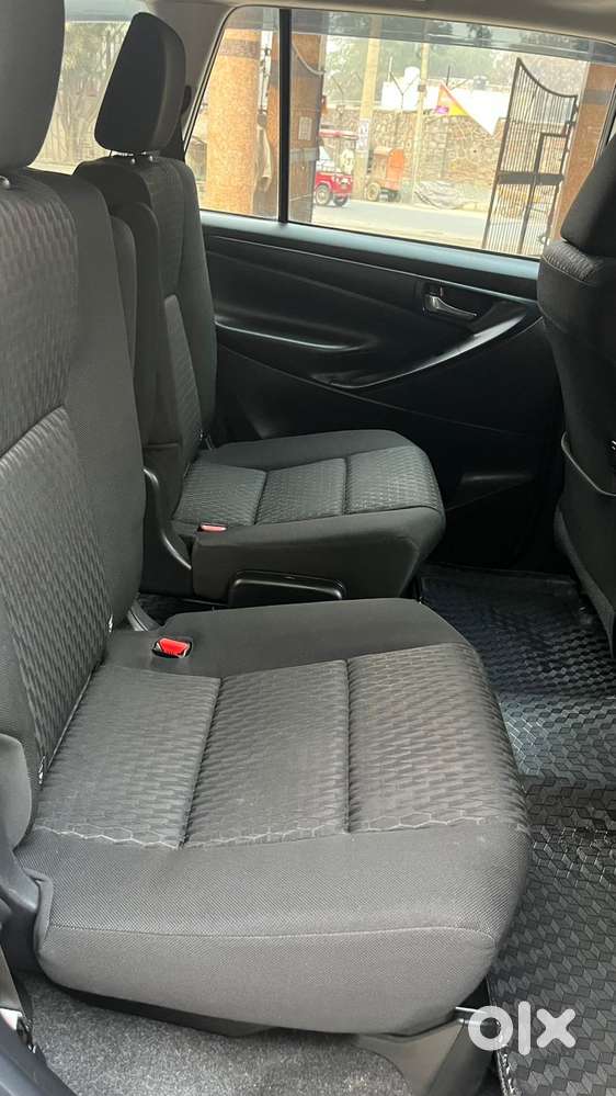 Toyota Innova Crysta 2.4 G Mt 7 Str, 2022, Diesel