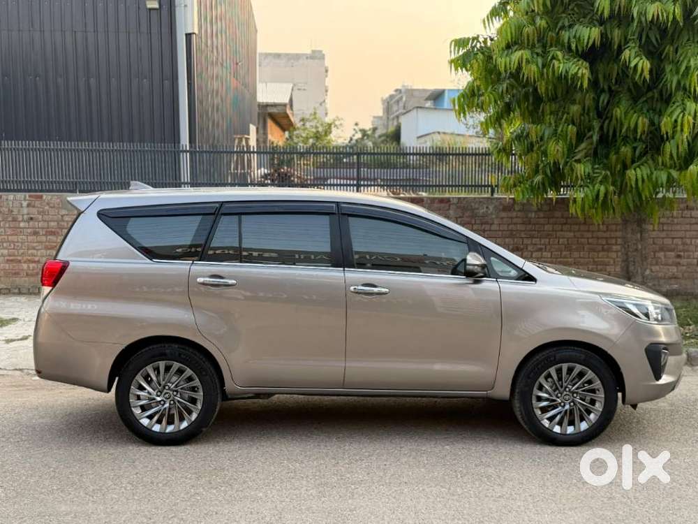Toyota Innova Crysta [2020-ongoing] 2.4 Gx At 7 Str, 2020, Diesel
