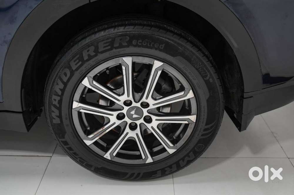 Mahindra Xuv700 2.2 Ax 7 Diesel At Str Awd, 2022, Diesel