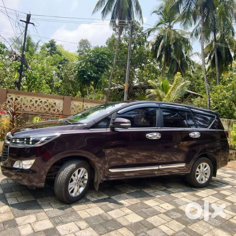 Toyota Innova Crysta V ' 7 Str' 2017