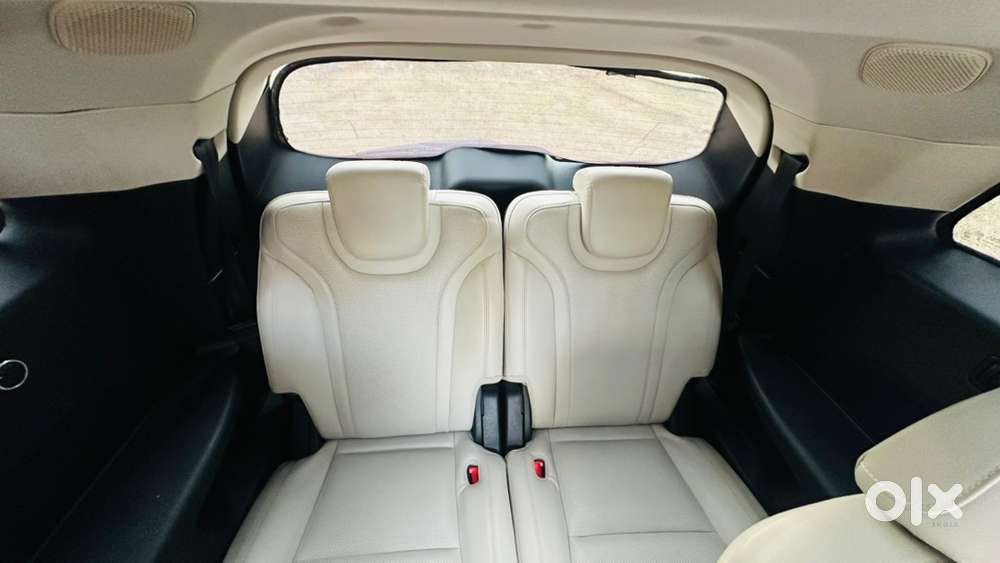 Mahindra Xuv700 Diesel Manual 6str 2024
