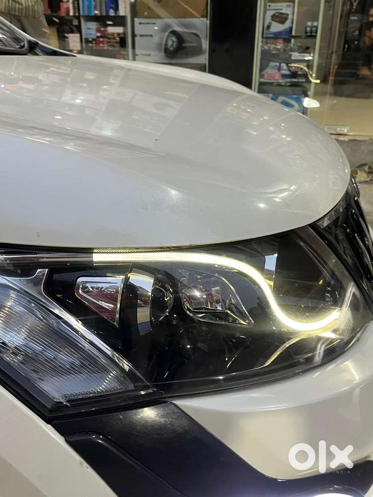 Mahindra Xuv 500 New Shape W6 Diesel Car 2016 Life Time Tax Brand New