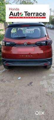 Renault Triber Rxz, 2025, Petrol