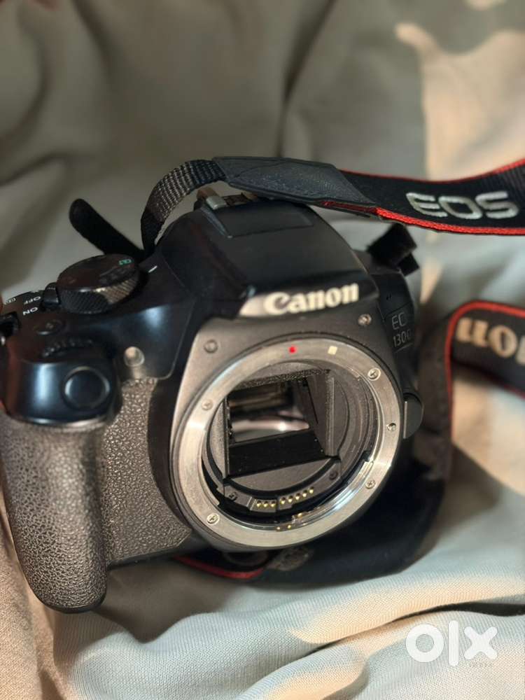 CANON 1300D