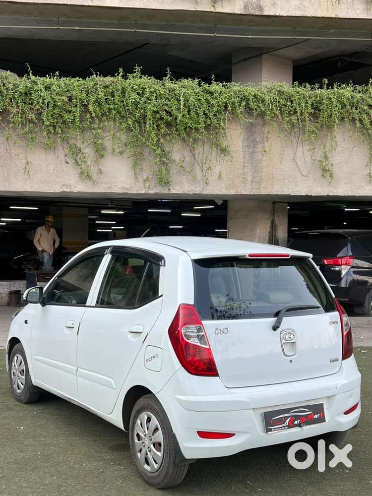 Hyundai I10 Sportz, 2013, Petrol