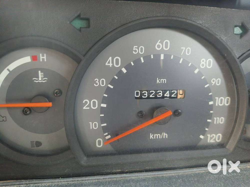 Maruti Suzuki Omni 5 Seater Bsiv, 2011, Petrol