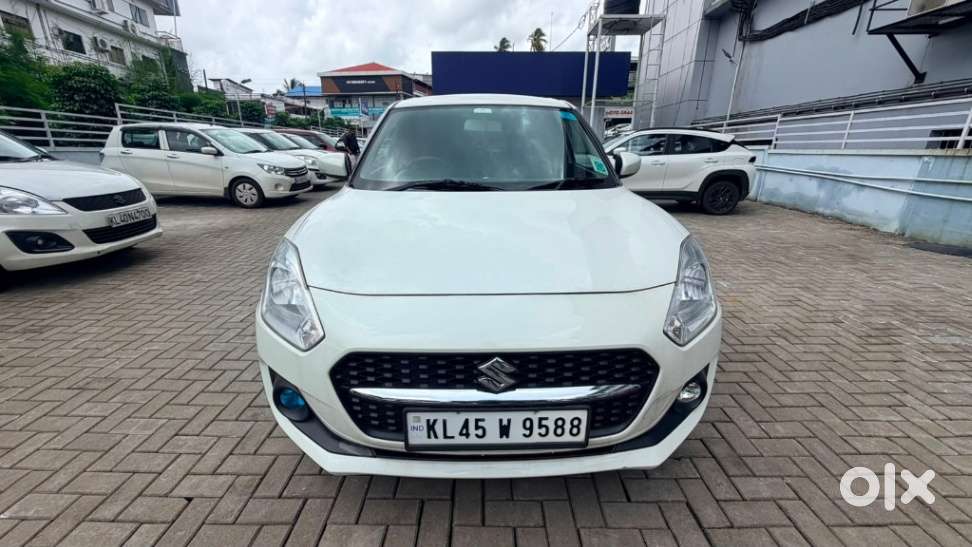 Maruti Suzuki Swift Vxi, 2023, Petrol