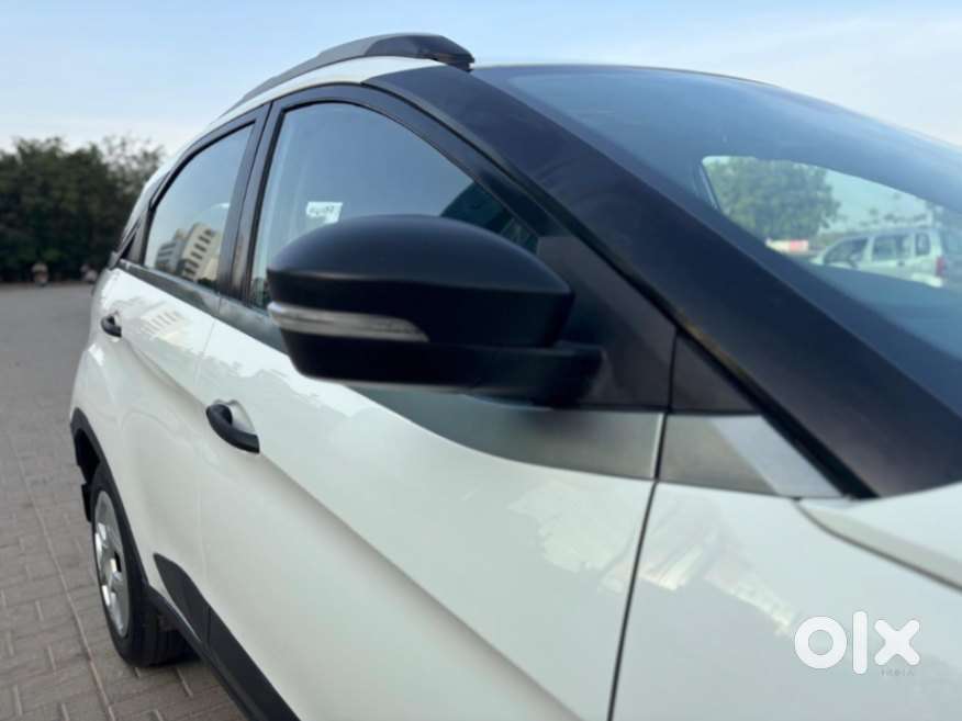 Tata Nexon 1.2 Revotron Xma Amt (s), 2021, Petrol