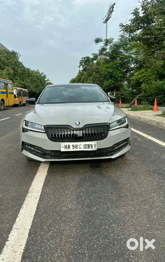 Skoda Superb 2.0 Sportline Tsi At, 2021, Petrol