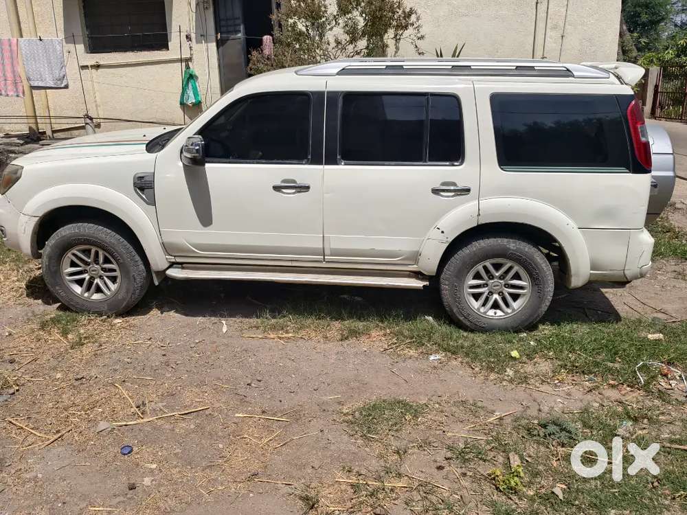 Ford Endeavour 2011