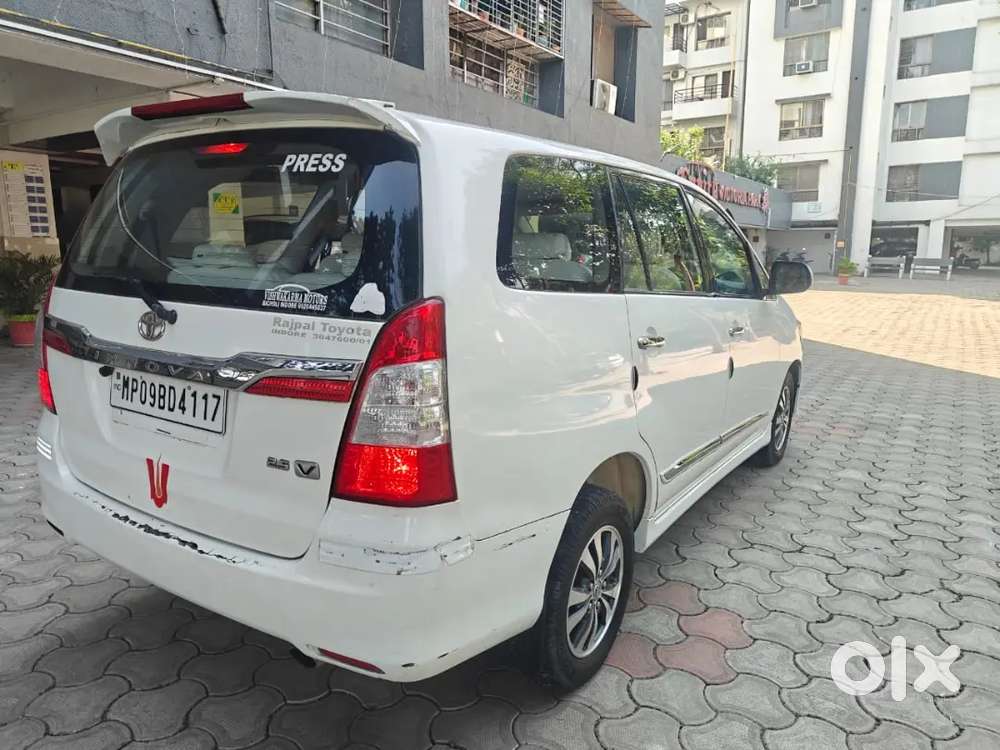 Toyota Innova 2.5 Vx 2015 Top Condition