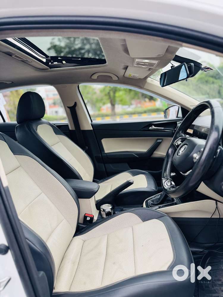 Skoda Slavia 1.5 Tsi Style At, 2022, Petrol