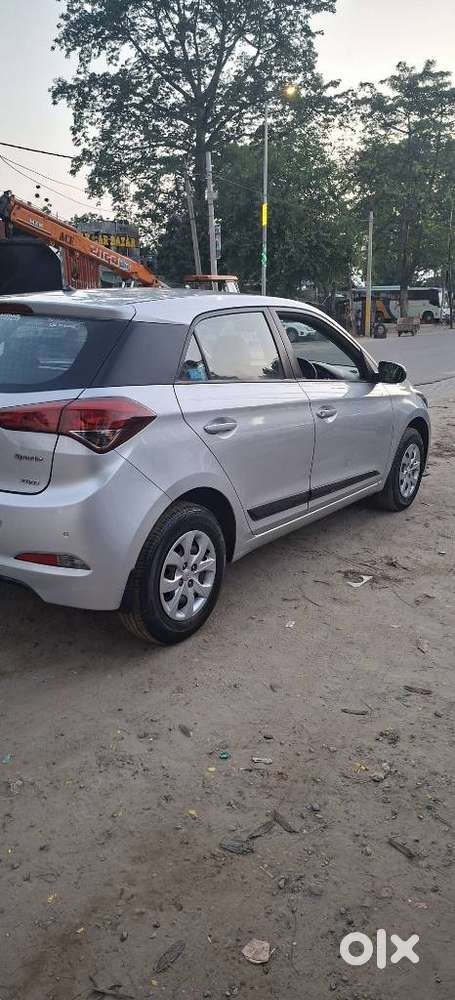 Hyundai I20 Sportz 1.2 Bs-iv, 2015, Petrol