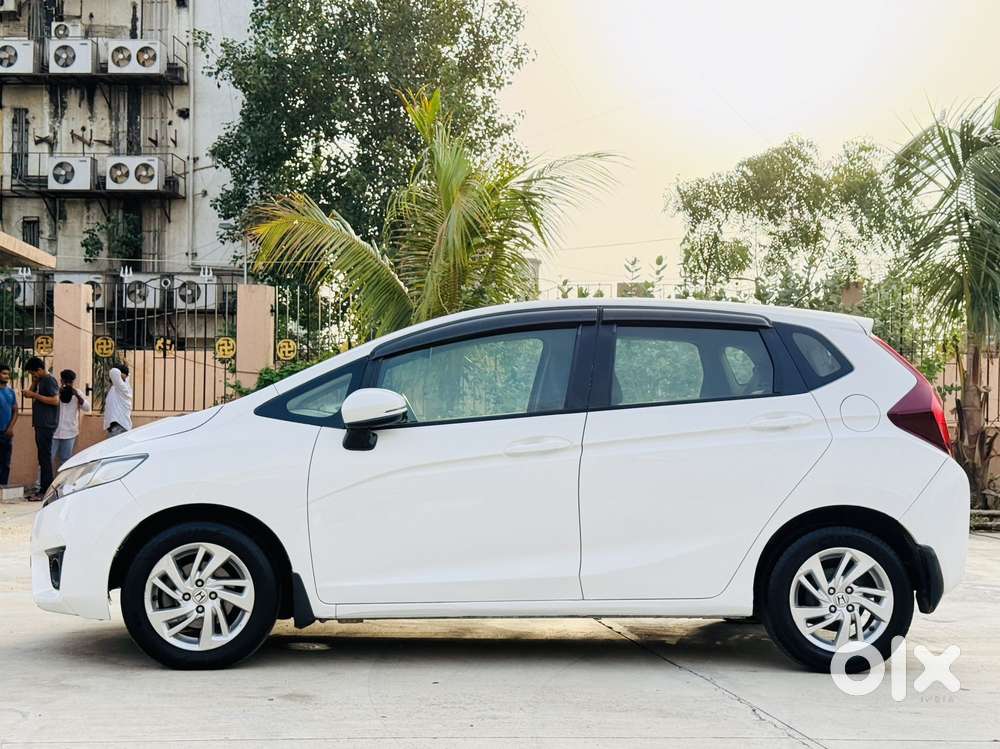 Honda Jazz V Automatic, 2015, Petrol