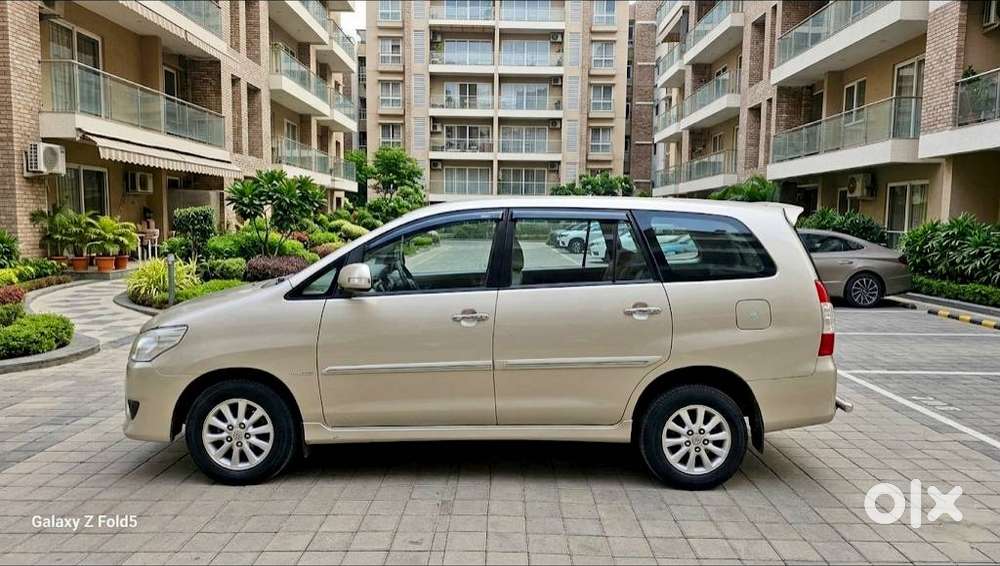 Toyota Innova 2.5 V 7 Str, 2012, Diesel