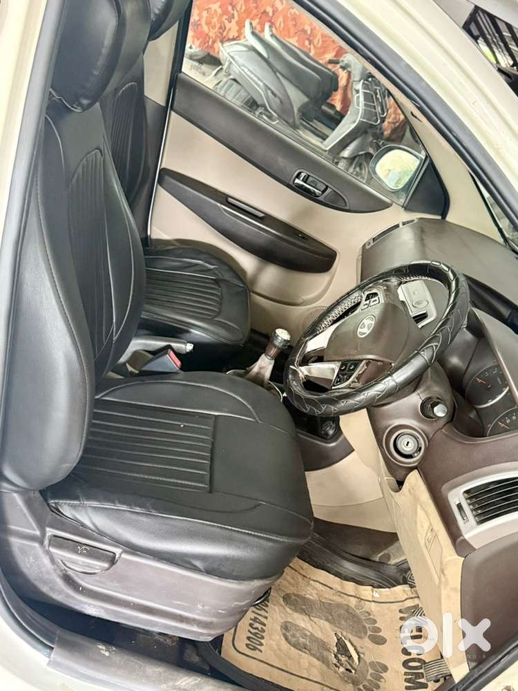 Hyundai I20 Petrol Manual 2012