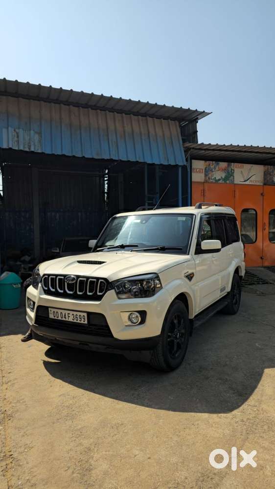 Mahindra Scorpio Classic 2015