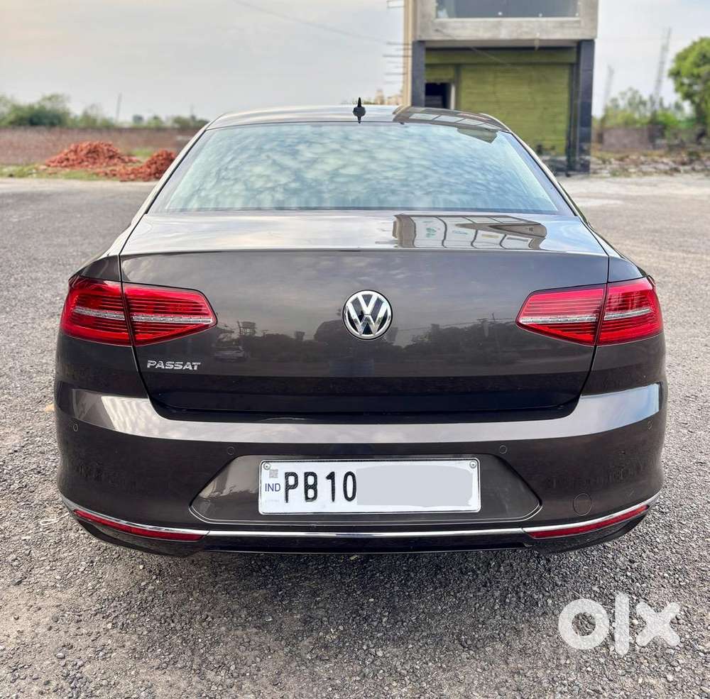 Volkswagen Pasad With Auto Park 2018/19 Only 62000km Driven