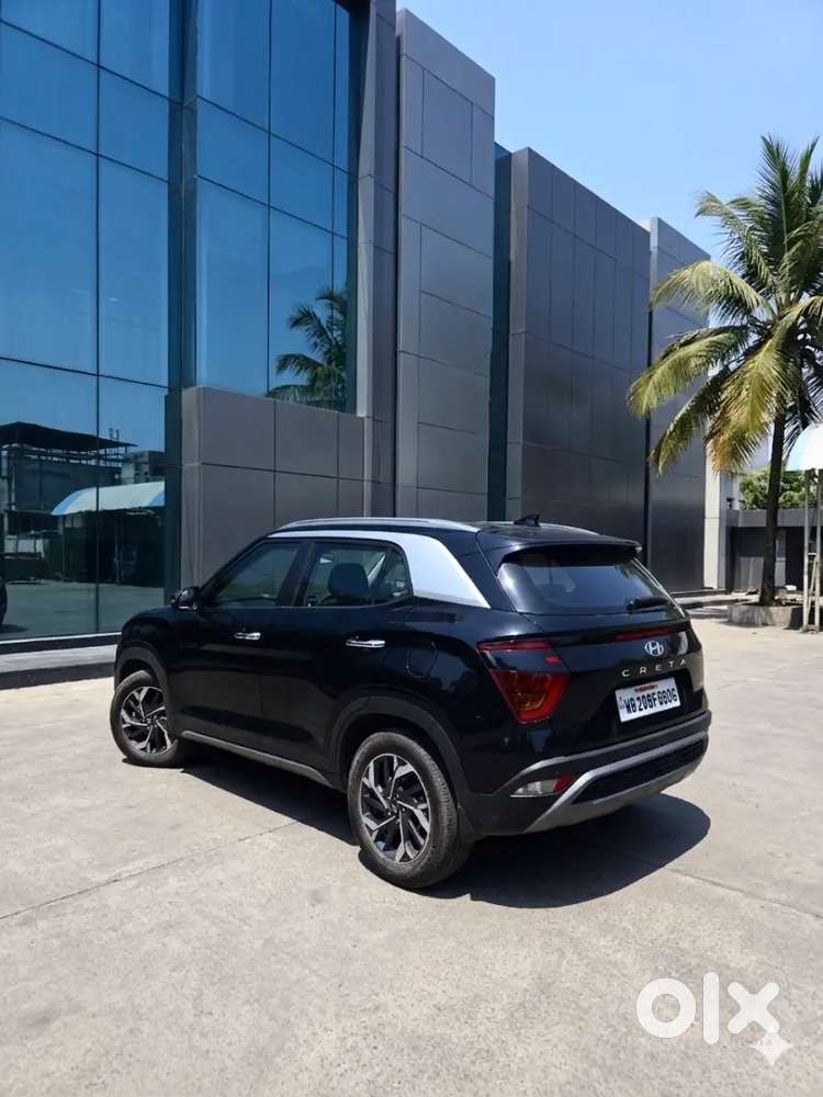 Creta Showroom Maintain