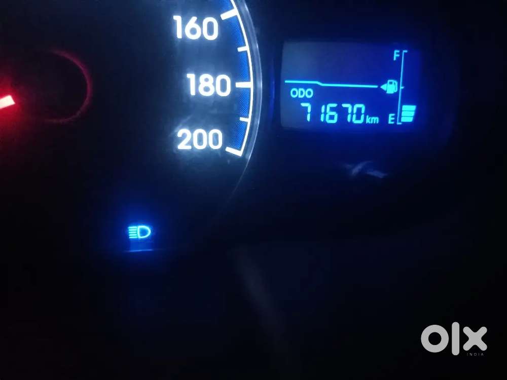 Hyundai I10 पेट्रोल 2013 With The Fetting  Cng Kit With Good Conditin