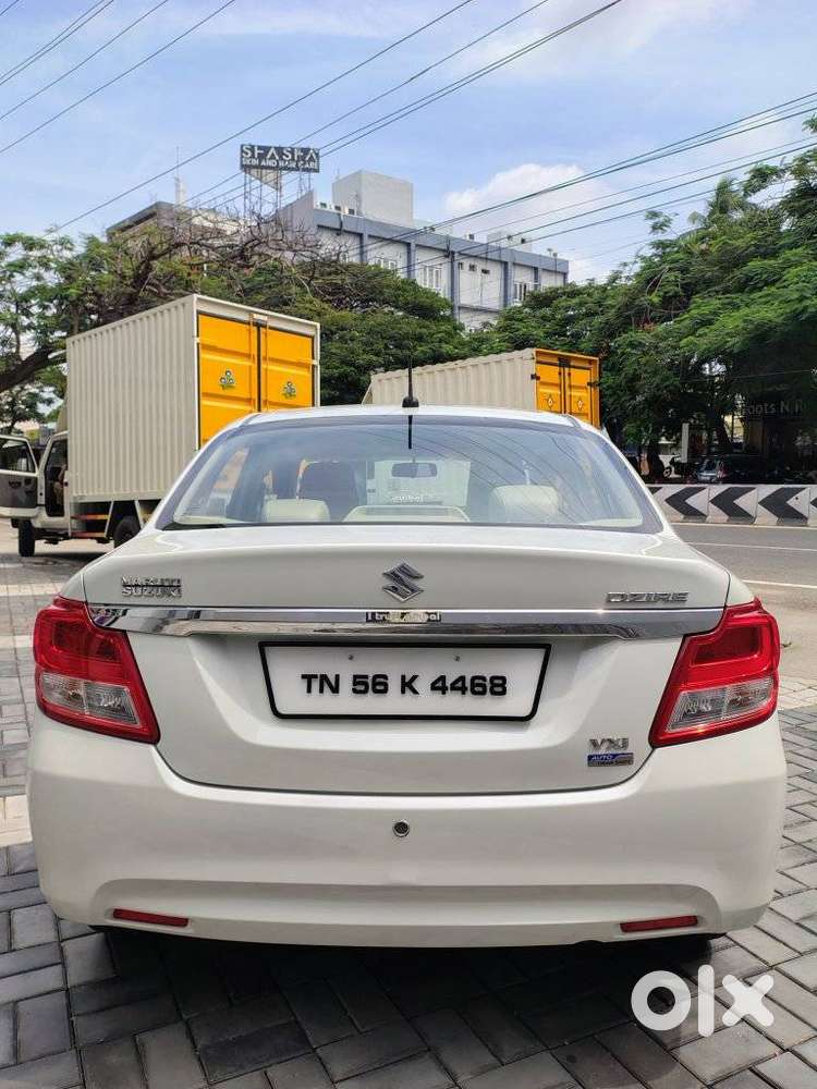 Maruti Suzuki Swift Dzire Amt Vxi, 2017, Petrol