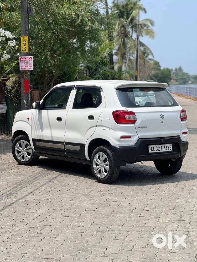 Maruti Suzuki S-presso Vxi, 2022, Petrol
