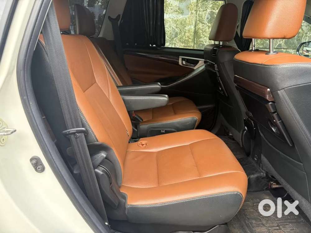 Toyota Innova Crysta [2020-ongoing] 2.4 Zx At 7 Str, 2022, Diesel