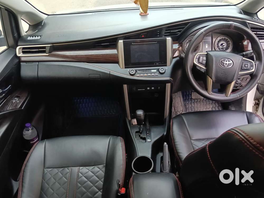 Toyota Innova Crysta 2.8z Automatic, 2016, Diesel