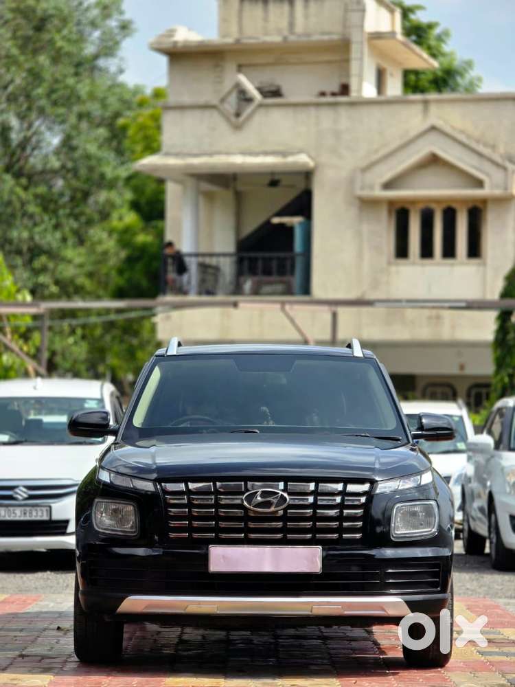 Hyundai Venue 1.2 S Plus, 2023, Cng & Hybrids
