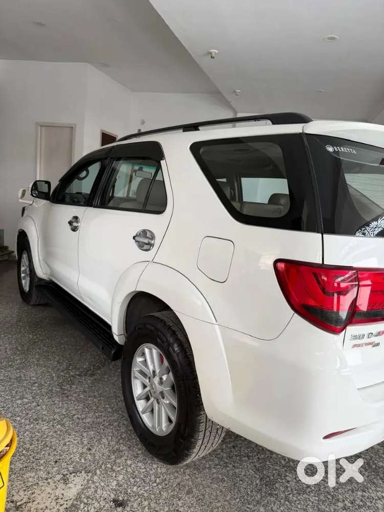 Toyota Fortuner 2012 4x4